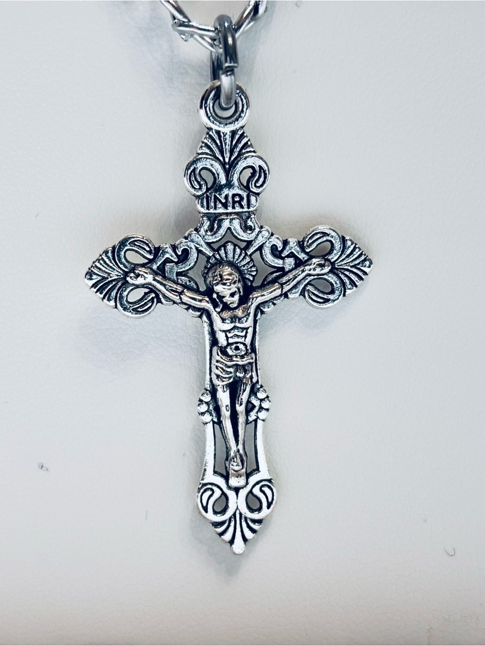 Vintage Style Silver Ornate Filigree Crucifix Pendant Necklace 24” Chain